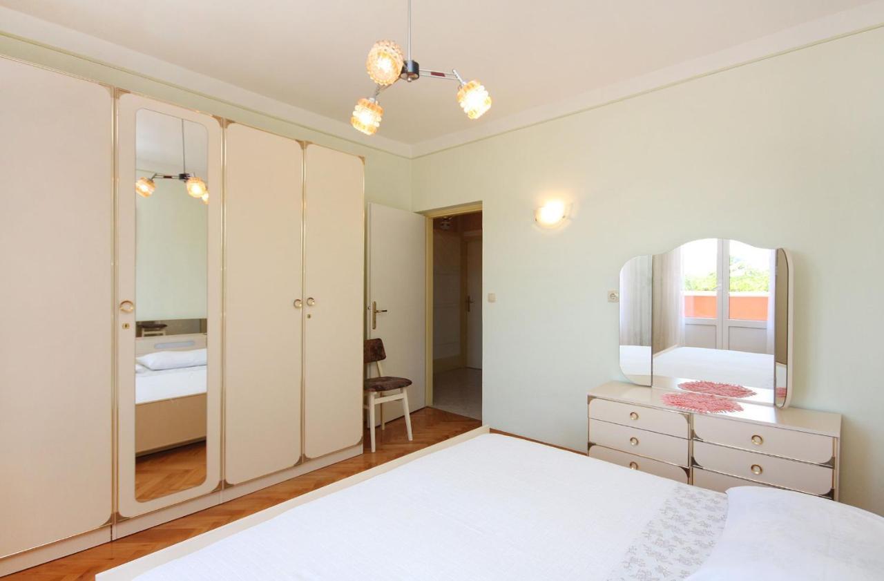 Apartment Kampor 4972b Bagian luar foto
