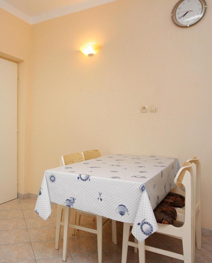 Apartment Kampor 4972b Bagian luar foto